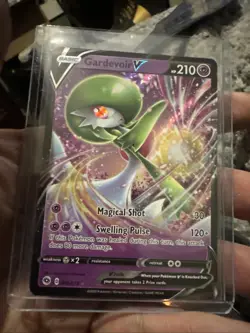 Gardevoir V 016/073 - Champion's Path - Ultra Rare Holo Pokemon Card - Image 1