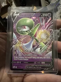 Gardevoir V 016/073 - Champion's Path - Ultra Rare Holo Pokemon Card - Image 2