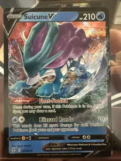 Suicune V Pokemon Card - Basic, Fleet-Footed Ability, Blizzard Rondo Attack - Image 1