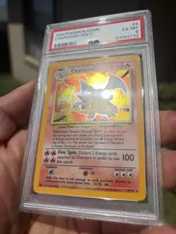 Pokemon TCG Charizard Base Set 4/102 Holo Unlimited Holo Rare - Image 4