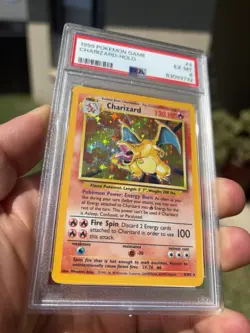 Pokemon TCG Charizard Base Set 4/102 Holo Unlimited Holo Rare - Image 5