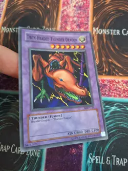 Yugioh Twin-Headed Thunder Dragon MRD-120 Super Rare OG Unlimited Lightly Played - Image 2