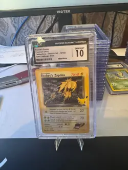 Pokemon Rockets Zapdos 15/132 Celebrations Classic Collection Gym Challenge CGC - Image 1