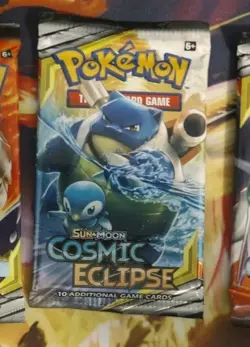 (1) Pokemon Trading Card Game Sun & Moon Cosmic Eclipse Booster Pack - Image 4
