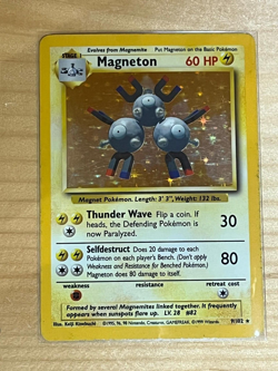 🎮 Magneton 9/102 Base Set Holo Rare MP Pokemon TCG WOTC 🎮 - Image 1