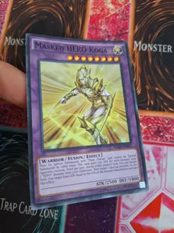 Yugioh Masked HERO Koga SDHS-EN042 Super Rare Unlimited Near Mint - Image 2