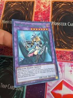 Yugioh Dark Magician Girl the Dragon Knight DLCS-EN006 Green Ultra 1st Ed NM - Image 2