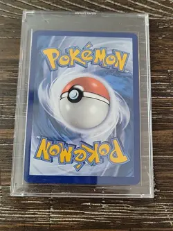 Pokemon TCG Sylveon VMAX 211/203 Evolving Skies Rainbow Secret Rare Card 2021 - Image 2