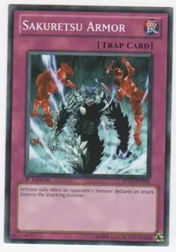 Sakuretsu Armor - 5DS3-EN035 - Common - 1st Edition NM Yugioh Starter Deck Cards - Image 1