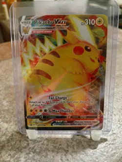 Pokemon TCG Pikachu VMAX Promo Sword & Shield SWSH286 (Light Play) - Image 1