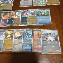Pokemon BB/WF Pokeball and Masterball Reverse Holo Lot 32 Card NM Lot - Image 2