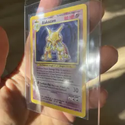 Pokemon TCG Alakazam Base Set Holo Card 1/102 Unlimited Rare - Image 3
