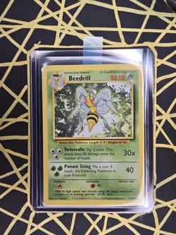 🔥 Beedrill 17/102 🔥 Original Non Holo Rare Base Set Pokemon Card 1999 WOTC TCG - Image 1