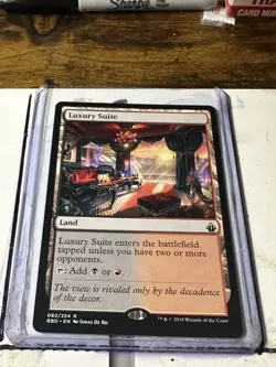 Luxury Suite (82/264) Battlebond NM - Image 1