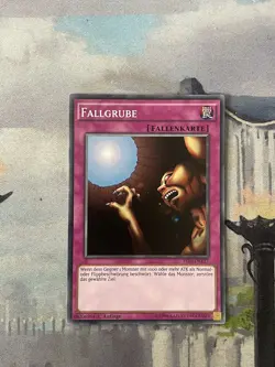 YU-GI-OH Fallgrube Common YS15-DEY17 1.Auflage - Image 1