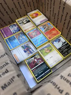 🔥 17lbs 4200+ UNSEARCHED Pokemon Bulk Lot! Some Holos & Vintage Cards LP/NM ✨ - Image 4