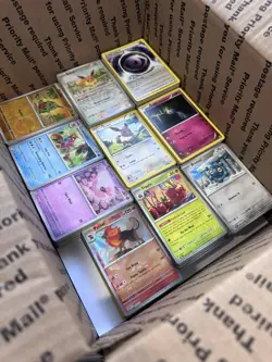 🔥 17lbs 4200+ UNSEARCHED Pokemon Bulk Lot! Some Holos & Vintage Cards LP/NM ✨ - Image 5