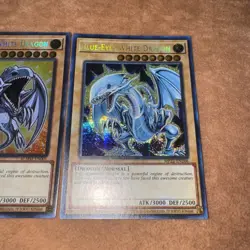 🔥 2x YUGIOH Blue-Eyes White Dragon MP22-EN266 BLMM-EN001 CHIBI ART SECRET RARE - Image 4