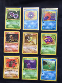 Pokemon Cards: 1st Edition Fossil 22 Card Non-Holo Lot - Image 1