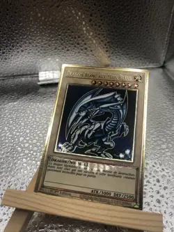 carte YU-GI-OH MAGO-FR001 Dragon Blanc Aux Yeux Bleus Gold Rare NEUF FR - Image 1