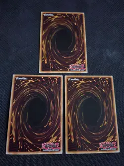 3x Breaker the Magical Warrior x3 PGLD-EN052 Gold Rare 1st Ed NM Playset Yugioh - Image 2