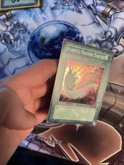 (27) Yugioh Harpie's Feather Duster SDD-003 Parallel Secret Rare LP - Image 5