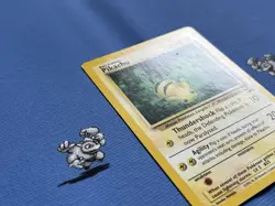Pokemon TCG Pikachu #27 (NM) Wizards Of The Coast Black Star Promo Card - Image 5