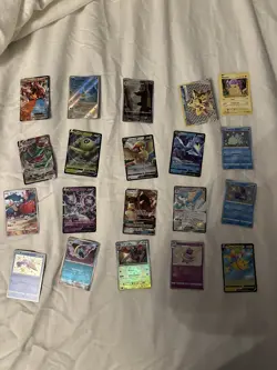 Lot Of 20 POKEMONTCG CARDS - Image 1