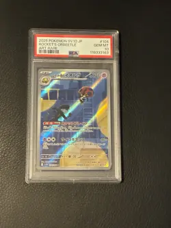 2025 POKEMON JPN SV10-GLORY OF TEAM ROCKET #104 TEAM ROCKET'S ORBEETLE PSA 10 - Image 1