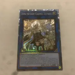 Yugioh Lyna The Light Charmer, Lustrous Prismatic Collectors Rare RA04-EN081 - Image 1