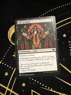 x1 Gift of Fangs VOW MTG 113/277 COMMON M/NM 1x - Image 1