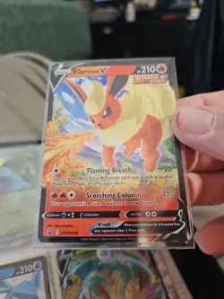 Flareon V SWSH149 SWSH: Sword & Shield Promo Cards Holo 25 - Image 1