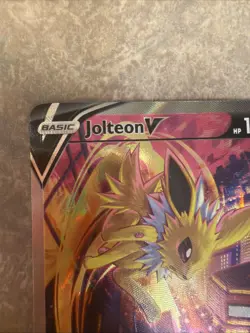 Jolteon v SWSH183 Pokemon TCG Sword & Shield Holo Black Star Promo - Image 2