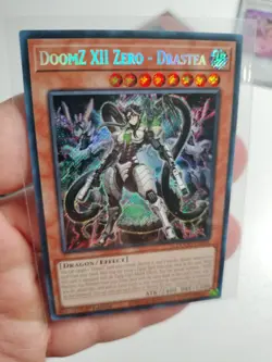 YU-GI-OH DoomZ XII Zero - Drastea DOOD-EN008 Secret Rare NM - Image 3
