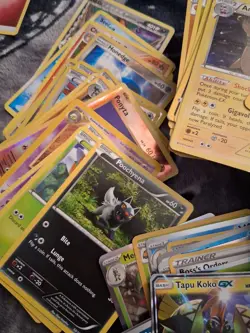 Pokemon Bulk Lot 500 Cards - 25 Years Of Pokemon - 1999-2024 - Old Collection - Image 3