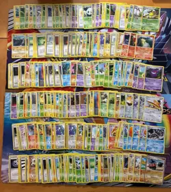 Vintage Pokemon Card Lot Fire Dragonite Gengar Ninetales Gyarados Etc 255+ - Image 1