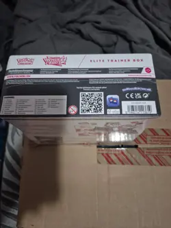 Pokemon TCG Scarlet and Violet White Flare Elite Trainer Box - Image 3
