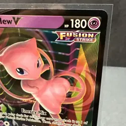 Pokemon TCG Fusion Strike Mew V Ultra Rare Holo Card 113/264 - Image 4