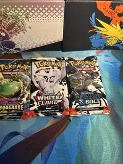 Lot of 5 Pokemon TCG - Scarlet and Violet And Sword & Shield Booster Packs - Image 3