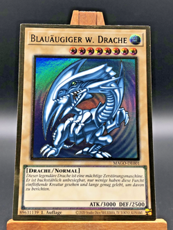 YuGiOh Blauaugiger Weisser Drache 1. Auflage Gold Rare MAGO-DE001 NM - Image 1