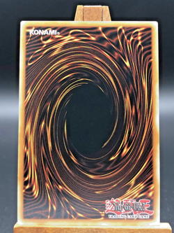 YuGiOh Blauaugiger Weisser Drache 1. Auflage Gold Rare MAGO-DE001 NM - Image 4
