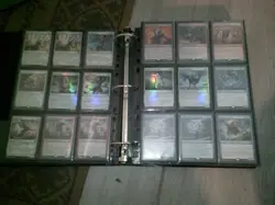 YARDSALE FIND MAGIC THE GATHERING COLLECTION FOLDER look mtg rares and foils - Image 2