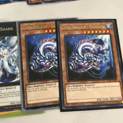 Lot of 32 Yugioh Cards Legendary Duelists: Duels from the Deep LED9 Base & Holo - Image 5