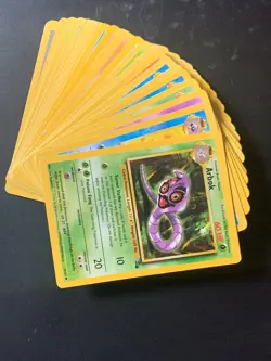 Complete Fossil Common/Uncommon set 32 / 62 Vintage WOTC Pokemon Cards - Image 1
