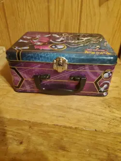2015 Pokemon Collector Chest Rayquaza & Hoopa Empty Lunch Box Great Shape - Image 4