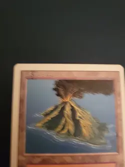 MTG Volcanic Island Revised Edition, Regular Rare Card - Image 2