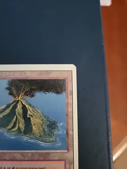 MTG Volcanic Island Revised Edition, Regular Rare Card - Image 3