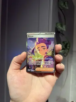 Pokemon TCG Prismatic Evolutions Kieran 174/131 Special Illustration Rare 💜 - Image 1