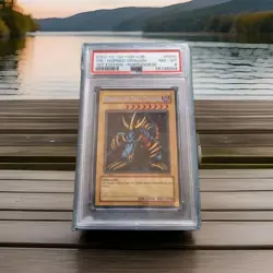 Yugioh-LOB, PSA 8, Tri-Horned Dragon HOLO 1st Edition 2002 ultra rare Portuguese - Image 1