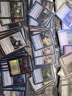 Lot of 310 Magic: The Gathering cards MTG Shadowmoor Most Are Sleeved - Image 5